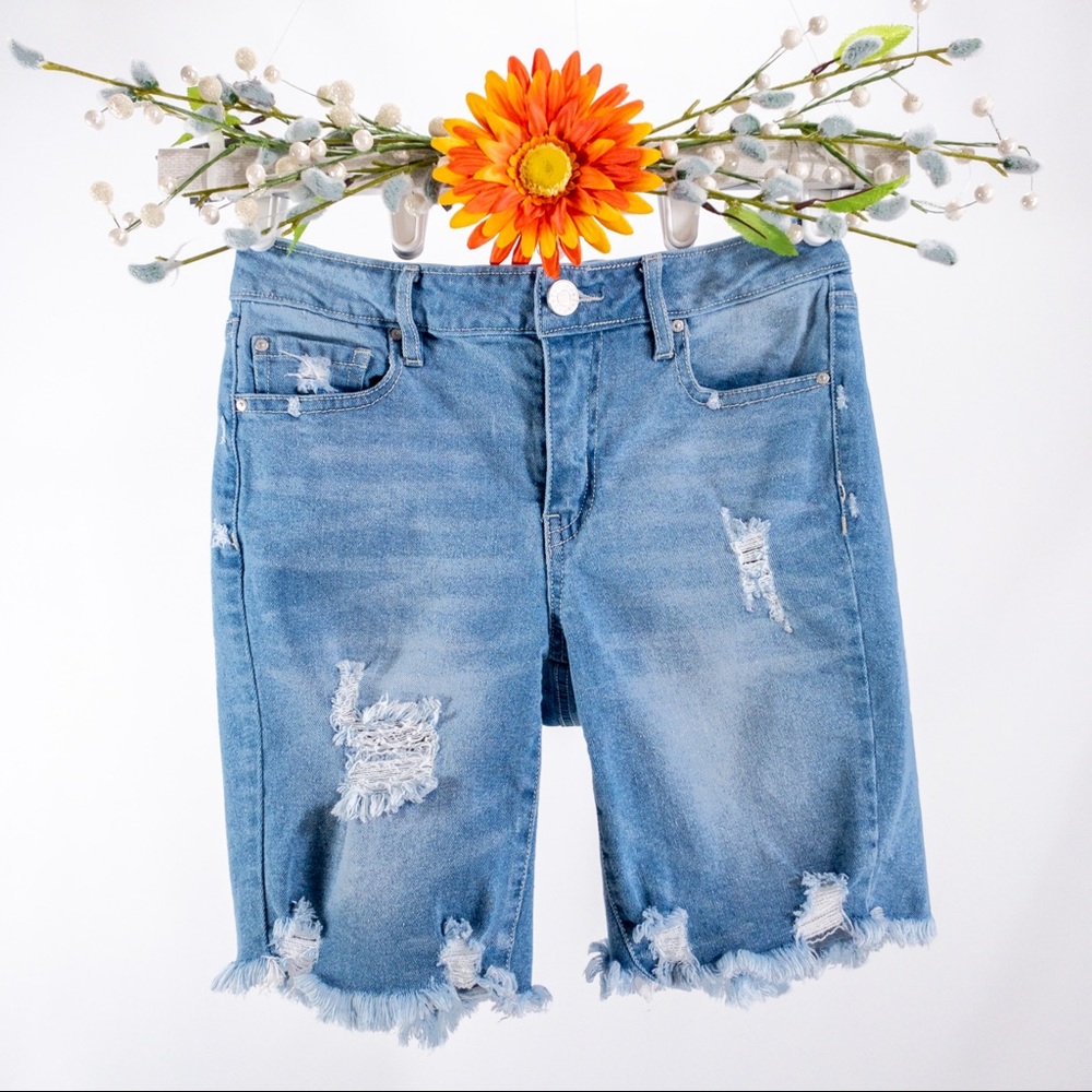 3/$10🙌 Refuge Distressed Jean Shorts - Size 0